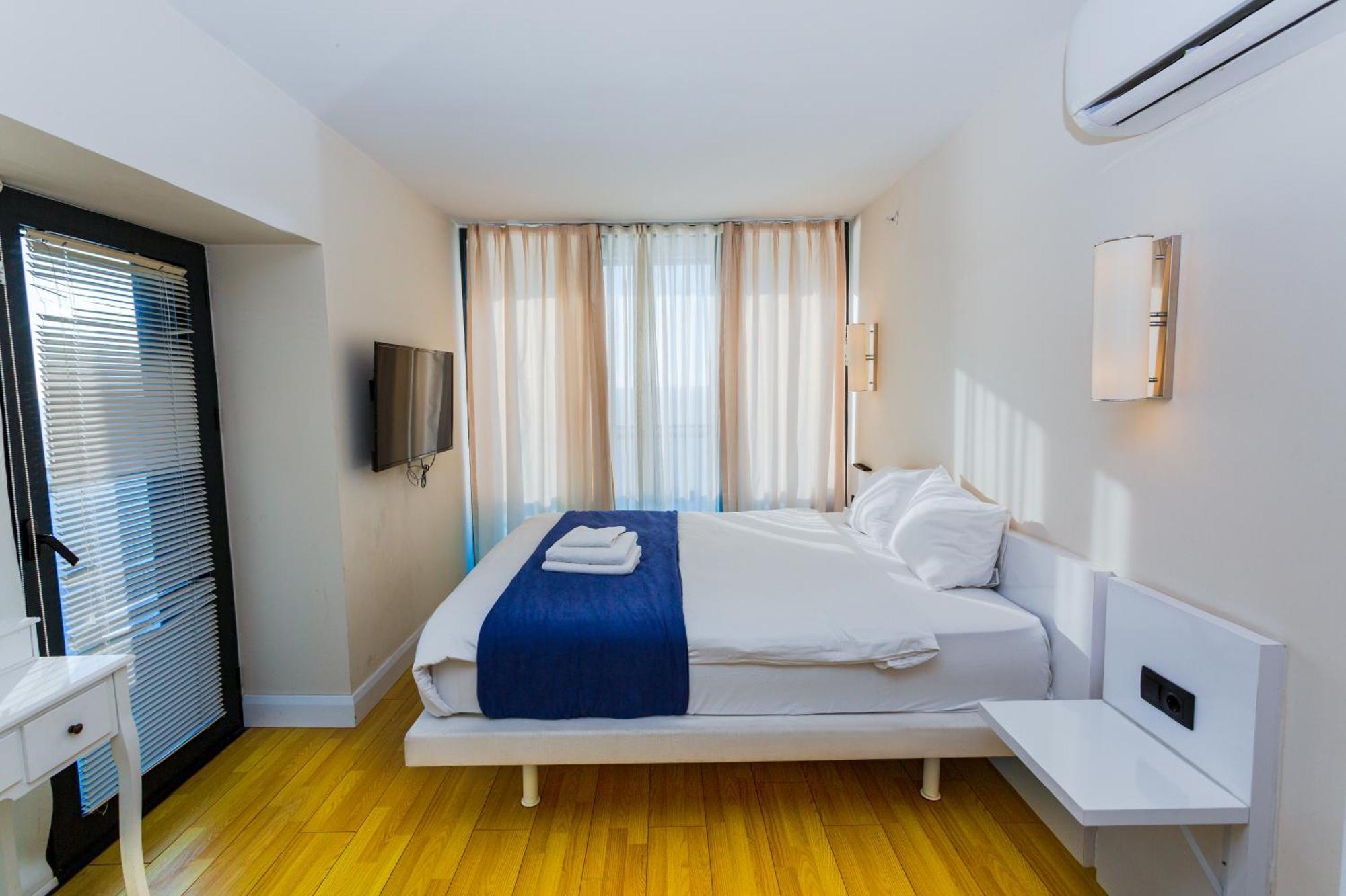 Best Location Apartments In Batumi Bagian luar foto