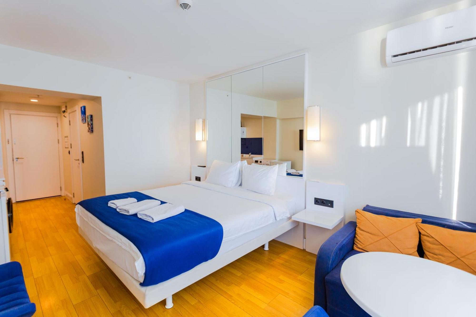 Best Location Apartments In Batumi Bagian luar foto